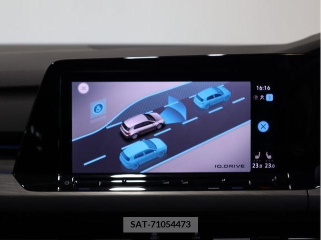 VolksWagen GOLF 2021-08 351840-14