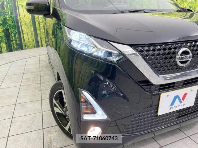Nissan DAYZ 2019-01 334137-12
