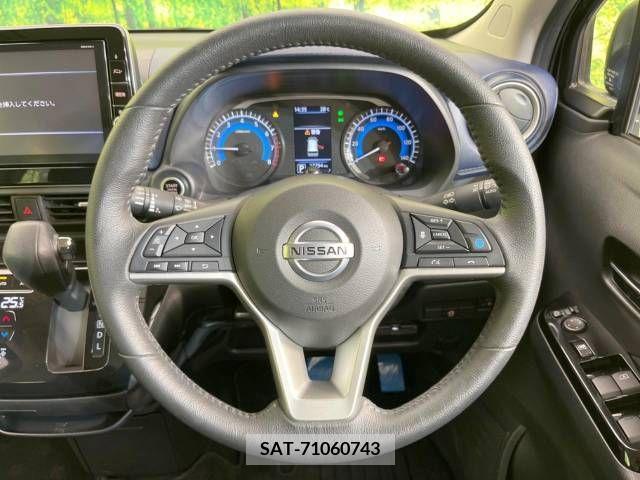 Nissan DAYZ 2019-01 334137-11