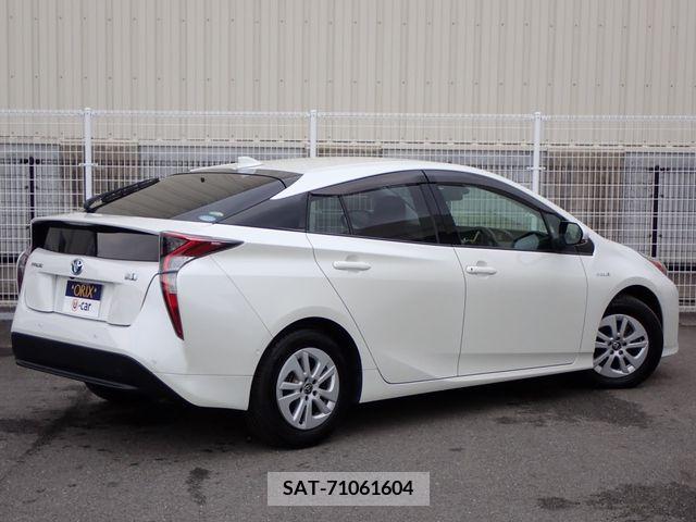 Toyota PRIUS 2018-12 281711-2