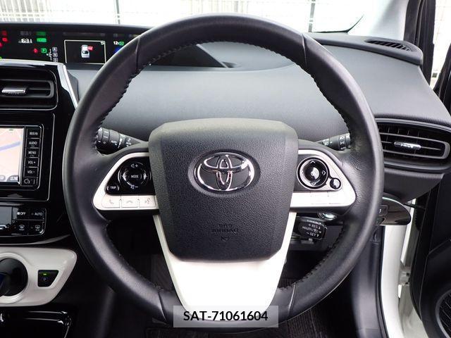 Toyota PRIUS 2018-12 281711-5
