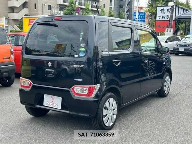 Suzuki WAGON R 2018-03 347914-4
