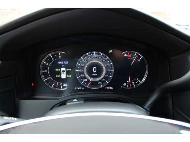 Cadillac XT6 2020-05 23470-12