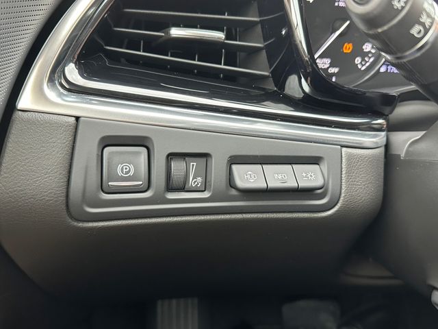 Cadillac XT6 2020-05 23470-15