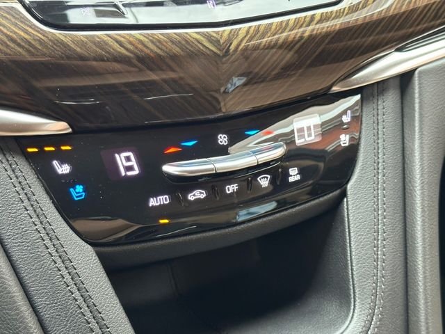 Cadillac XT6 2020-05 23470-9