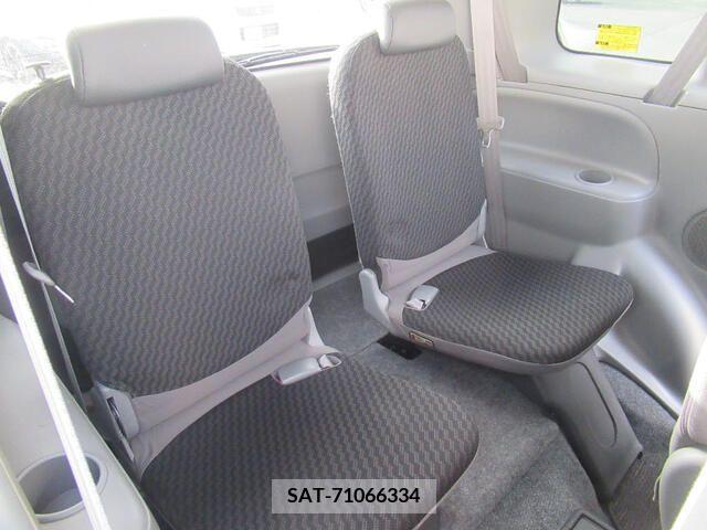 Toyota SIENTA 2009-08 375152-19
