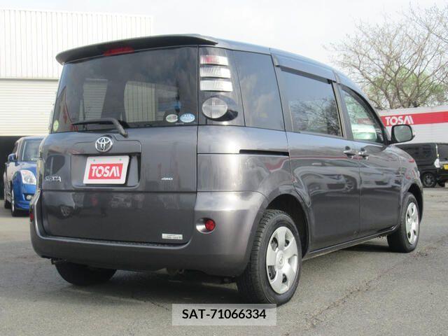 Toyota SIENTA 2009-08 375152-3