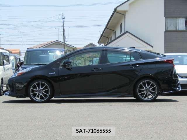 Toyota PRIUS 2019-03 322549-4