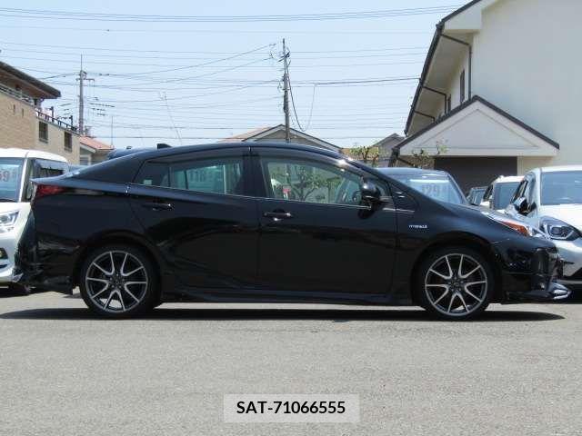 Toyota PRIUS 2019-03 322549-3