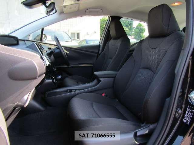 Toyota PRIUS 2019-03 322549-17