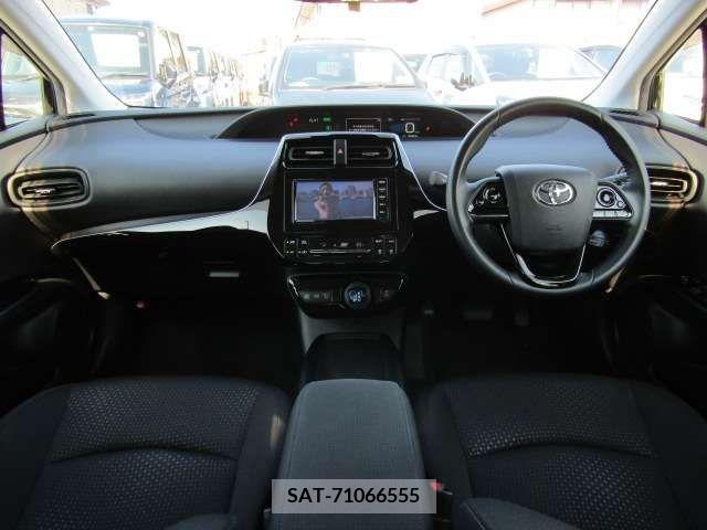 Toyota PRIUS 2019-03 322549-16