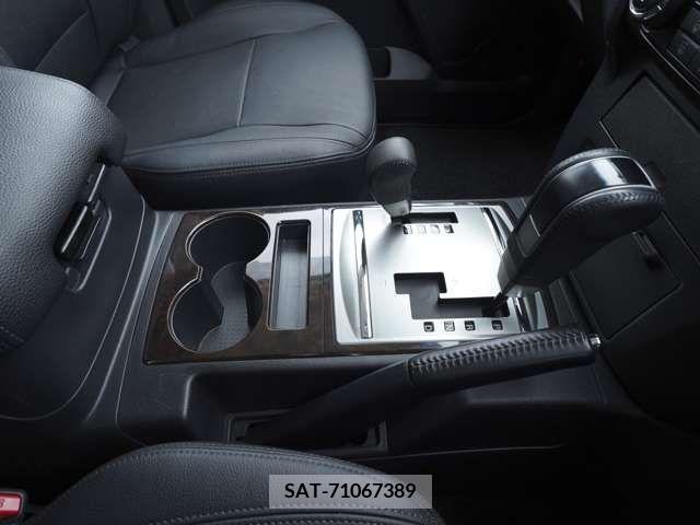 Mitsubishi PAJERO 2019-08 281174-16
