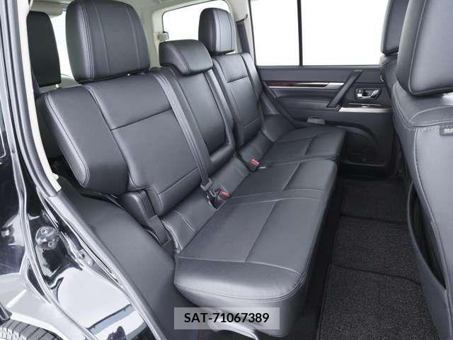 Mitsubishi PAJERO 2019-08 281174-6