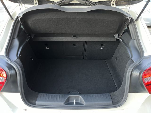 Mercedes Benz A-CLASS 2013-05 19386-12