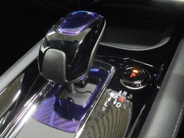 Honda VEZEL 2014-01 8586-8