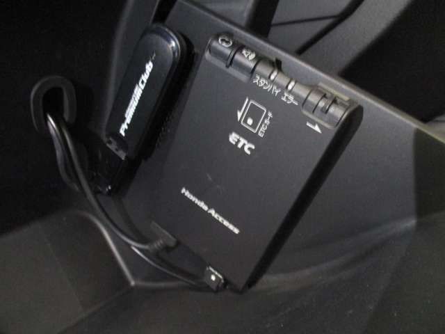 Honda VEZEL 2014-01 8586-10