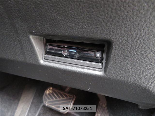 Suzuki SWIFT 2015-07 372959-14