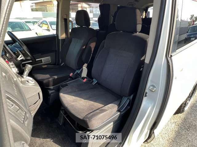 Mitsubishi DELICA D5 2013-02 242407-9