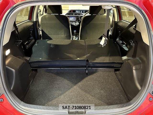 Toyota AQUA 2015-08 209575-19