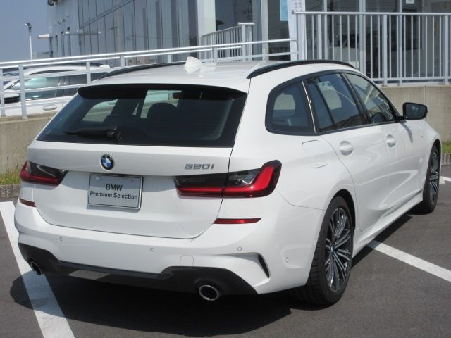 Bmw 3 SERIES 2021-12 3758-2