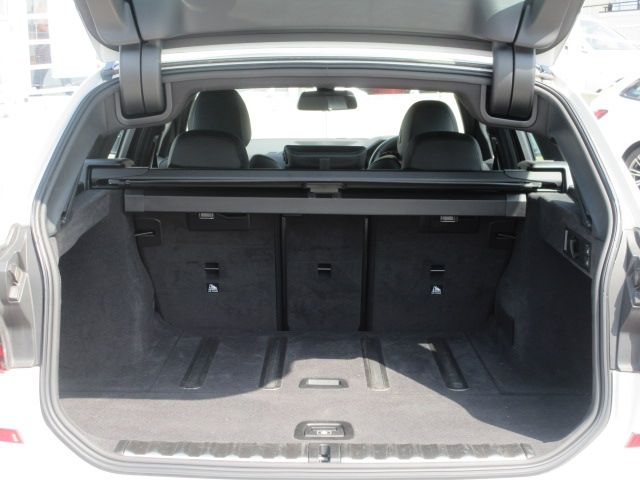 Bmw 3 SERIES 2021-12 3758-11