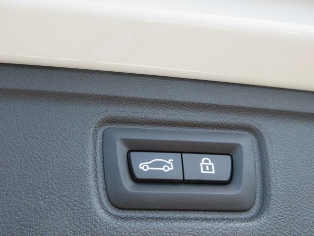 Bmw 3 SERIES 2021-12 3758-12