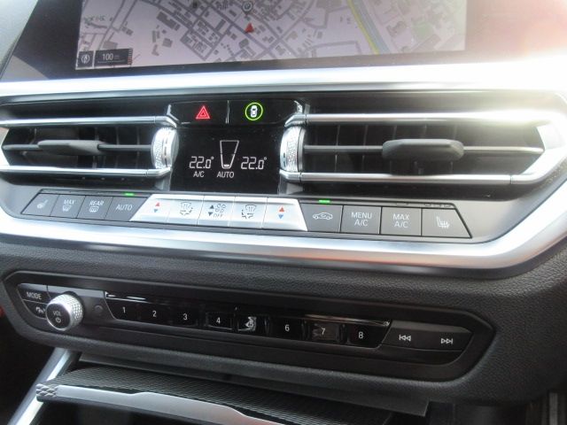 Bmw 3 SERIES 2021-12 3758-25