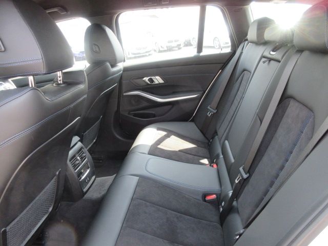 Bmw 3 SERIES 2021-12 3758-16