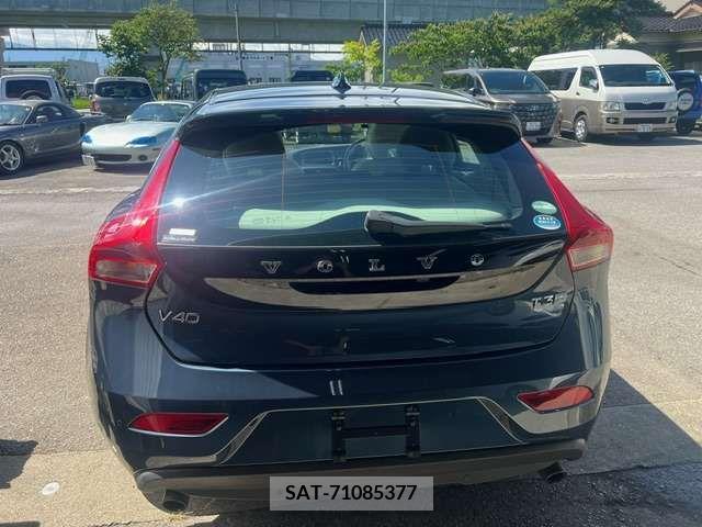 Volvo V40 2020-02 353026-3