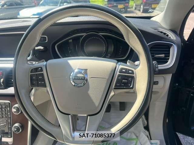 Volvo V40 2020-02 353026-6