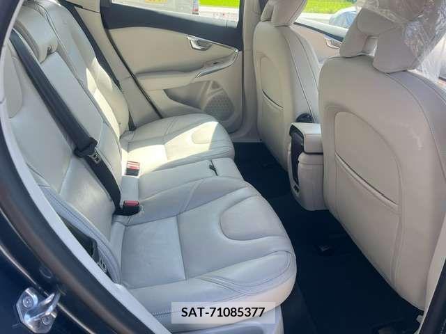 Volvo V40 2020-02 353026-9