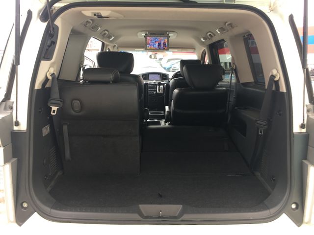 Nissan ELGRAND 2012-02 12327-18