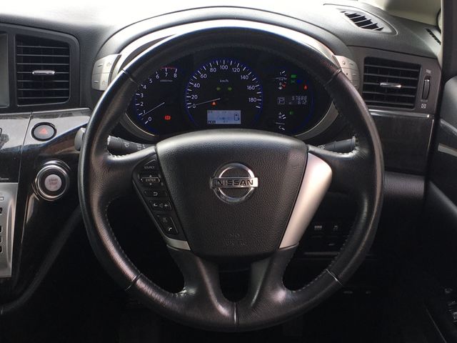 Nissan ELGRAND 2012-02 12327-9