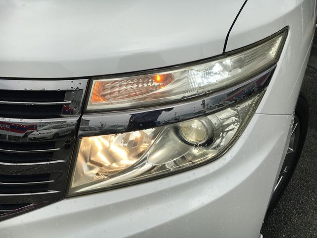 Nissan ELGRAND 2012-02 12327-11