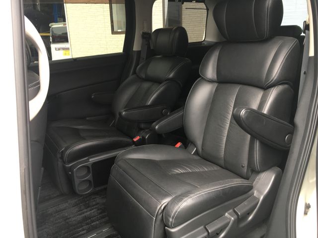 Nissan ELGRAND 2012-02 12327-16