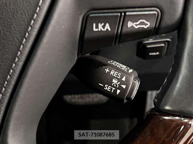 Lexus LS 2017-01 334350-17