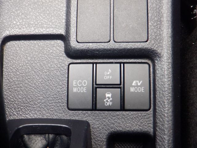 Toyota COROLLA AXIO 2018-09 22774-7