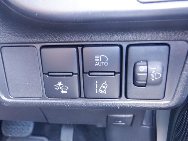 Toyota COROLLA AXIO 2018-09 22774-8