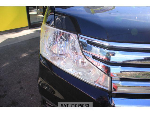 Honda e 2011-02 218540-6