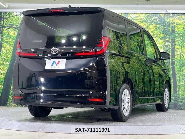 Toyota NOAH 2023-04 383080-18
