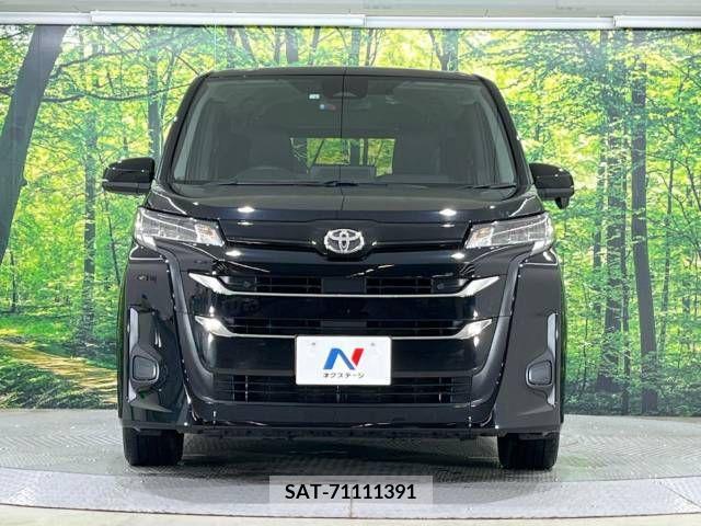 Toyota NOAH 2023-04 383080-15