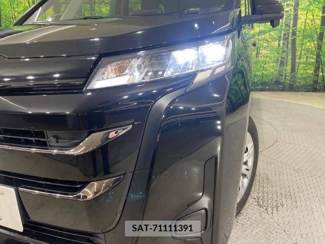 Toyota NOAH 2023-04 383080-13