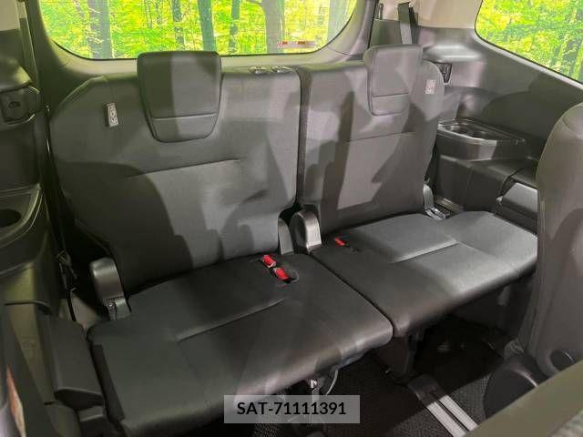 Toyota NOAH 2023-04 383080-10