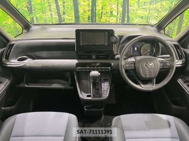 Toyota NOAH 2023-04 383080-1