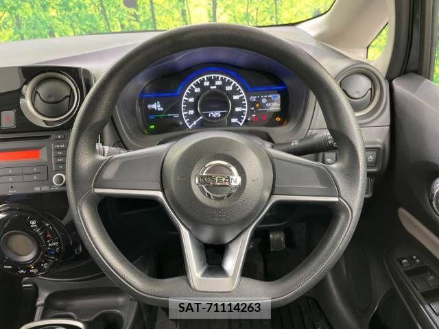 Nissan NOTE 2017-03 379204-11
