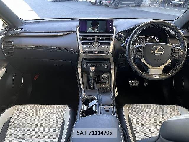 Lexus NX 2018-03 275696-1