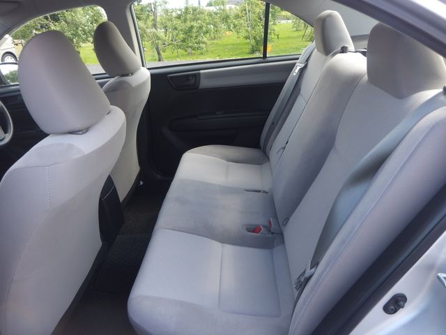 Toyota COROLLA AXIO 2013-12 2080-13