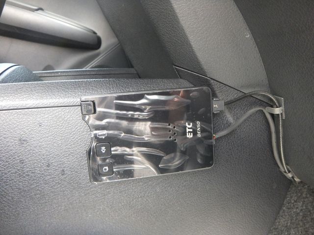 Toyota COROLLA AXIO 2013-12 2080-24
