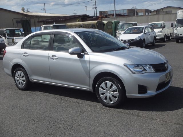 Toyota COROLLA AXIO 2013-12 2080-2