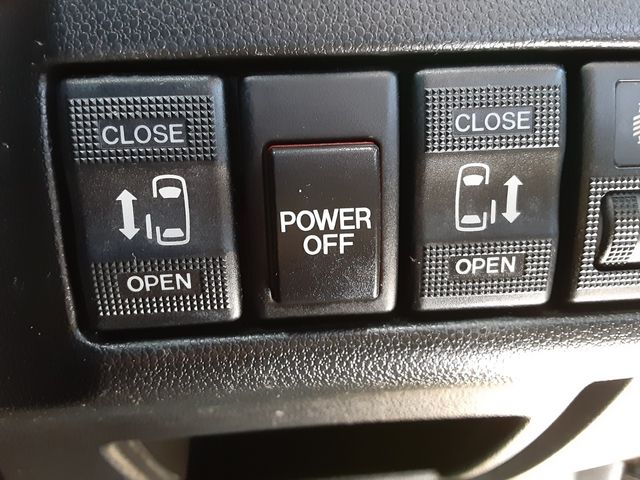 Nissan LAFESTA 2012-01 6291-5